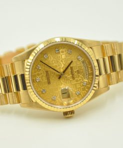 Đồng hồ Rolex 18238 Day-Date vàng nguyên khối đính kim cương đời 5 số