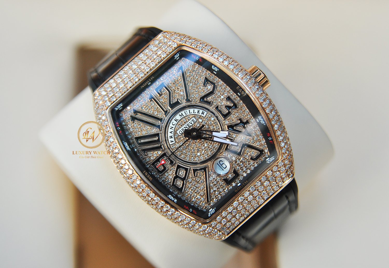 Đồng hồ Franck Muller V41 nam vàng khối đính kim cương