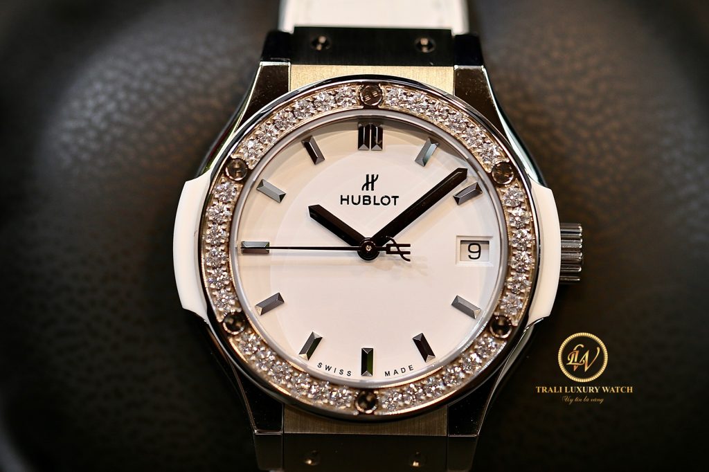 chính hãng 100% tại TraLi Luxury Watch - 0986333383
 mặt