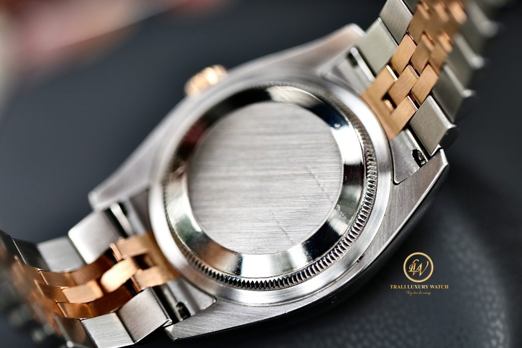 Đồng hồ Rolex Datejust 116231 mặt MOP tím - cọc số la mã đáy