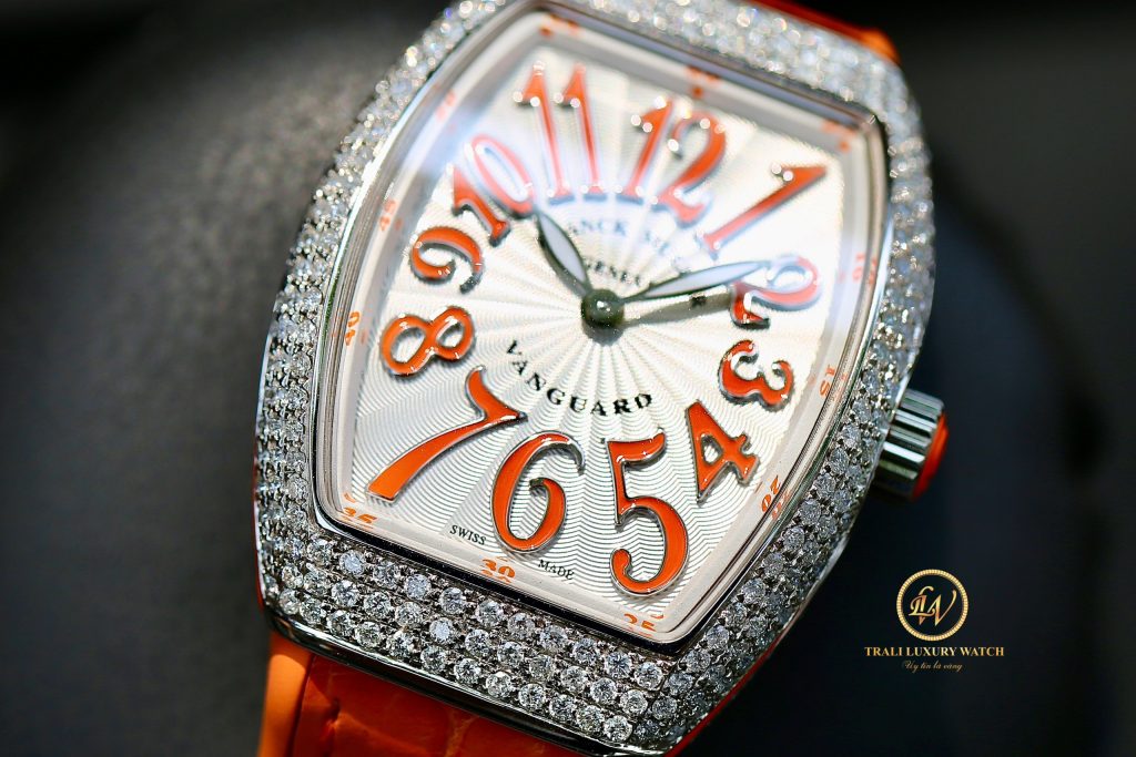 Đồng hồ nữ Franck Muller V32 màu da cam mặt