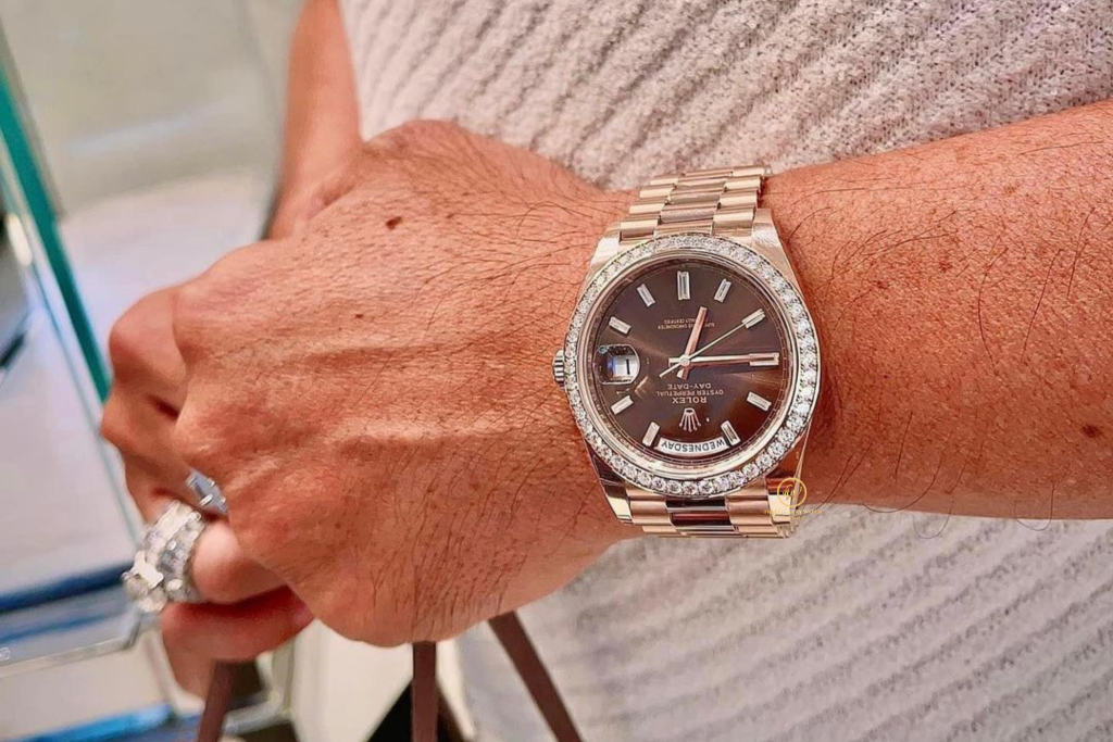 Đồng hồ nam Rolex Day-Date 228345RBR size 40mm