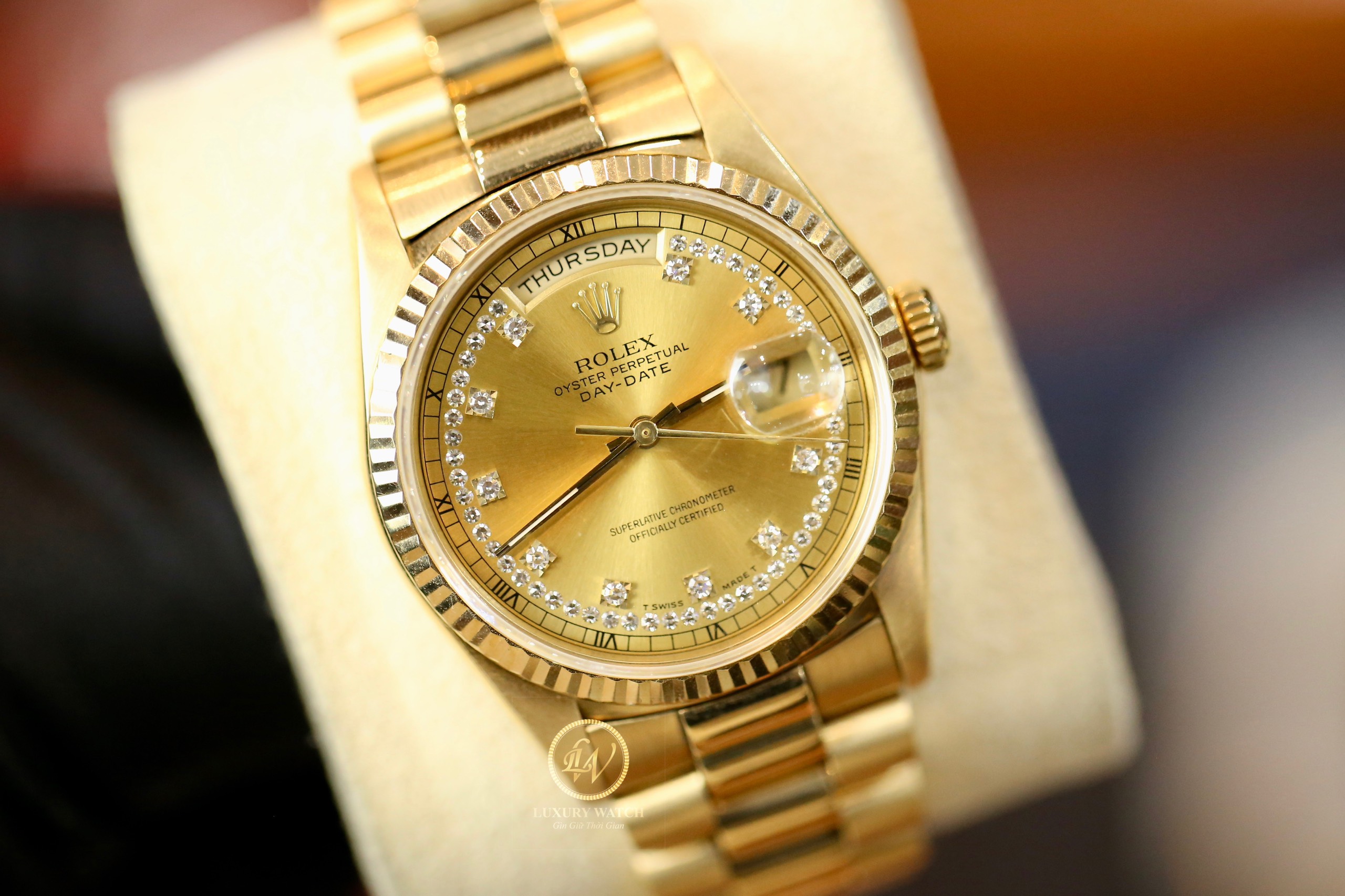 z5977950506258_1fde44f93d7b67d3627628cd51da5b2e Đồng hồ Rolex day-date 18238 kim cương zin hãng - ảnh 2