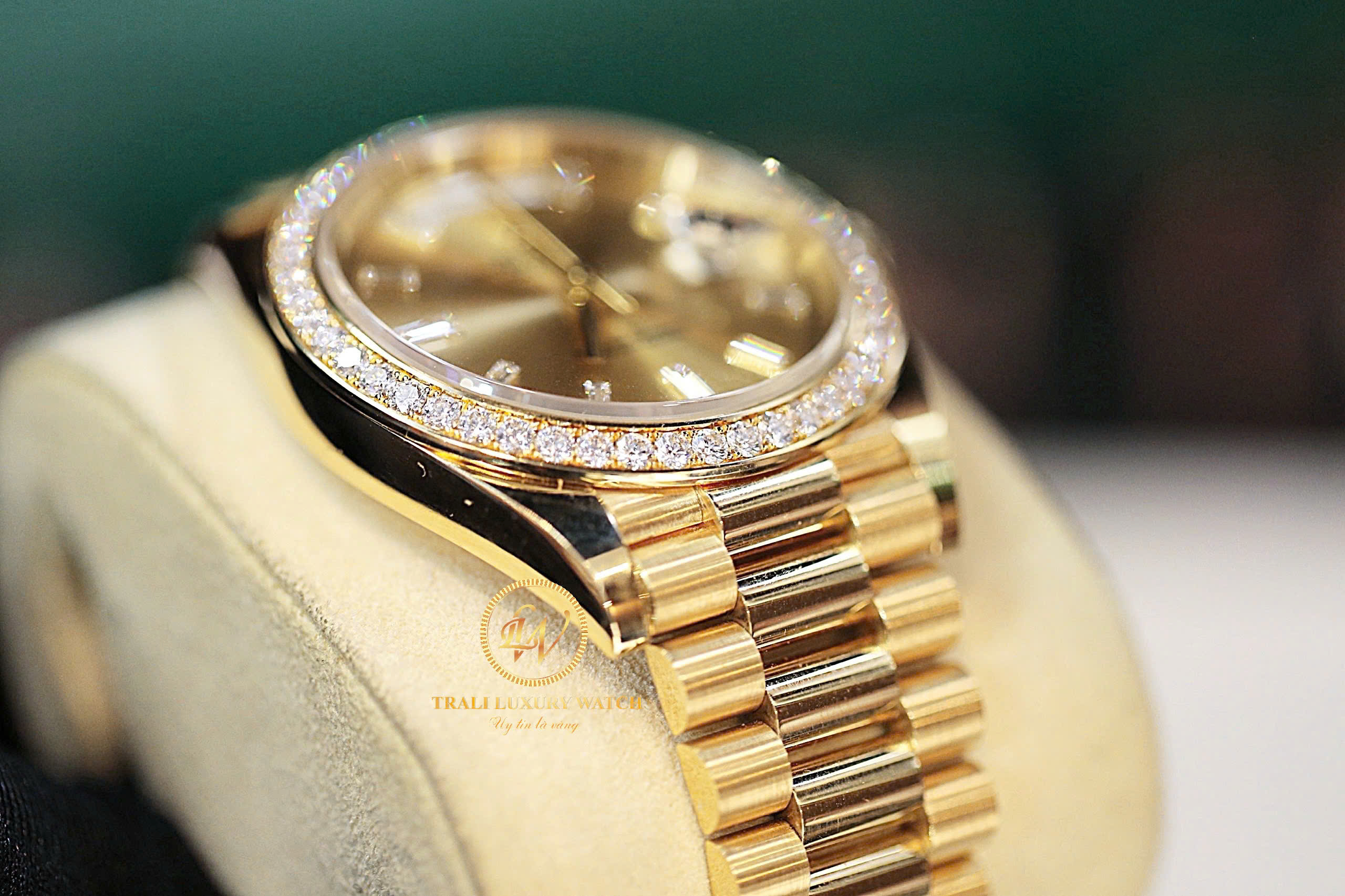 z5987835969532_c9aae74e8eee6a4fe145dfcc587b8566 Đồng hồ nam Rolex Day-Date 228348RBR-0002 40mm - ảnh 4