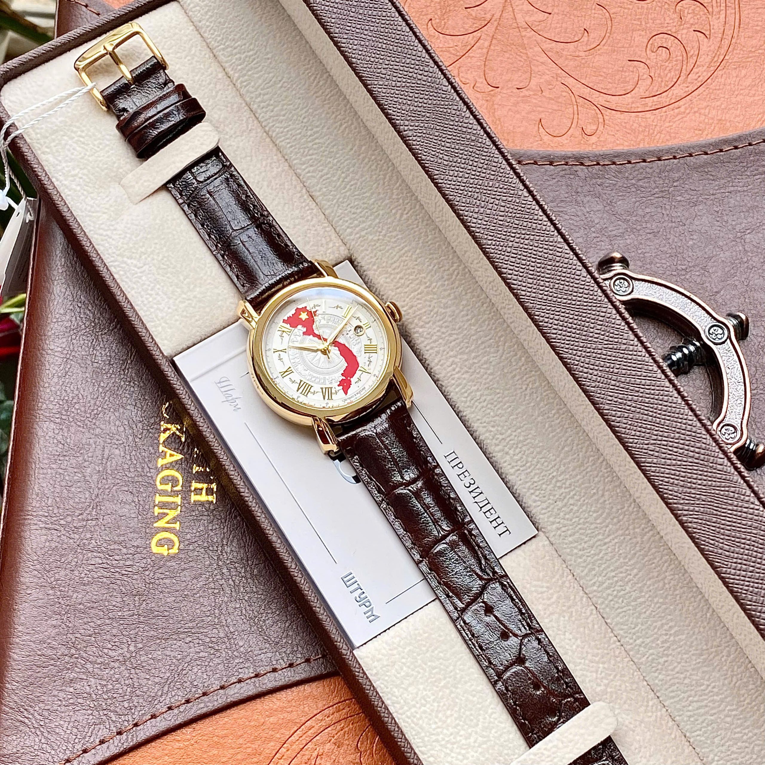 Đồng hồ Poljot Russian Time 5706309 mặt số trống đồng Đông Sơn bản đồ Việt Nam