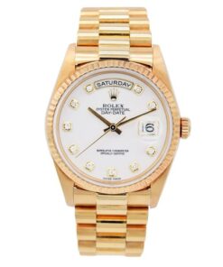 Rolex Day-Date 118238 vàng khối 18k mặt trắng kim cương chụp chính diện